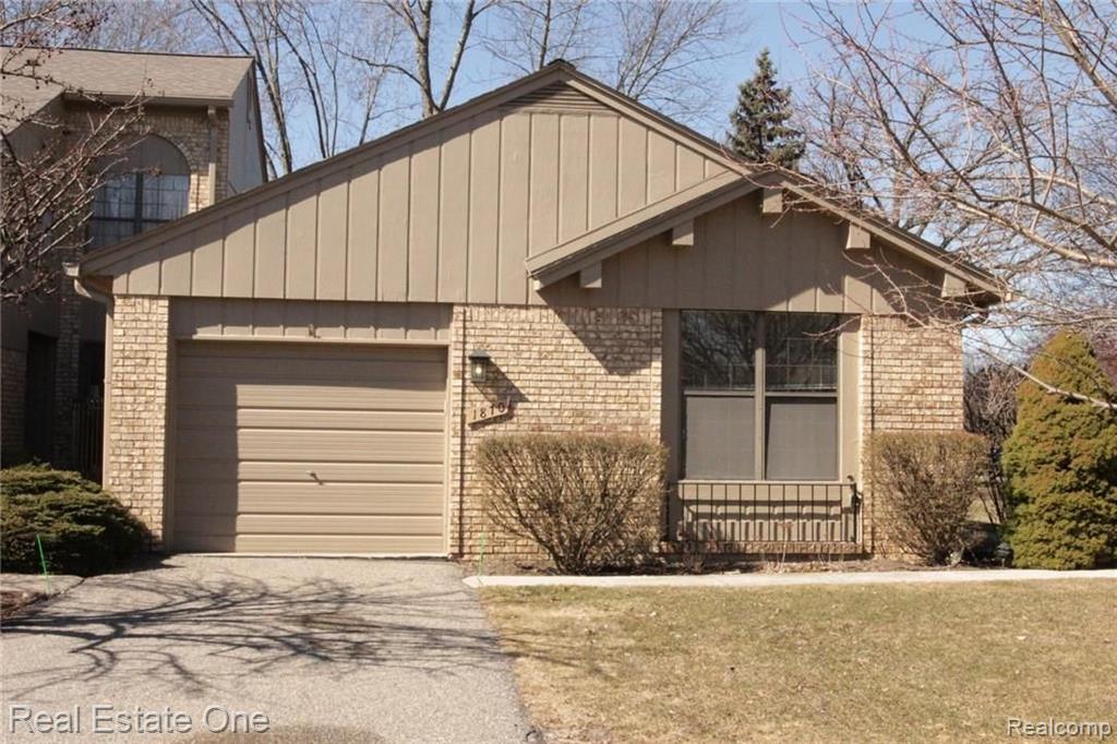 1870 Burning Bush Court Rochester Hills, MI 48309 - Photo 8 of 27