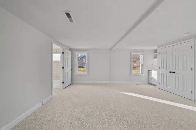 $649,900 | 132 Fontana Avenue, Fontana, WI 53125