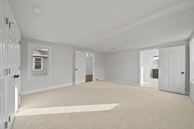 $649,900 | 132 Fontana Avenue, Fontana, WI 53125