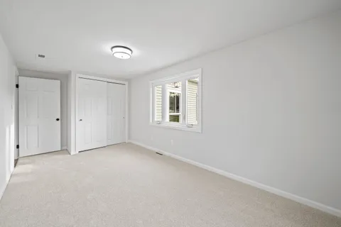 $649,900 | 132 Fontana Avenue, Fontana, WI 53125