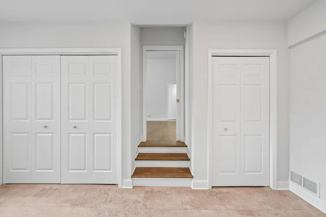 $649,900 | 132 Fontana Avenue, Fontana, WI 53125