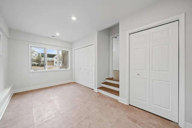 $649,900 | 132 Fontana Avenue, Fontana, WI 53125