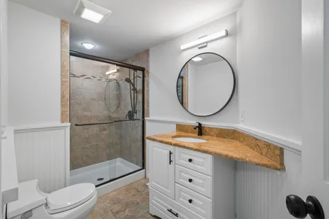 $649,900 | 132 Fontana Avenue, Fontana, WI 53125