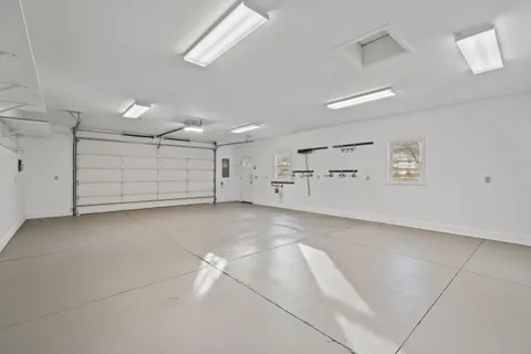 $649,900 | 132 Fontana Avenue, Fontana, WI 53125