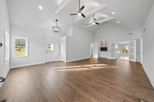 $649,900 | 132 Fontana Avenue, Fontana, WI 53125