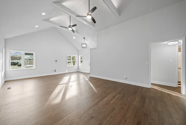 $649,900 | 132 Fontana Avenue, Fontana, WI 53125