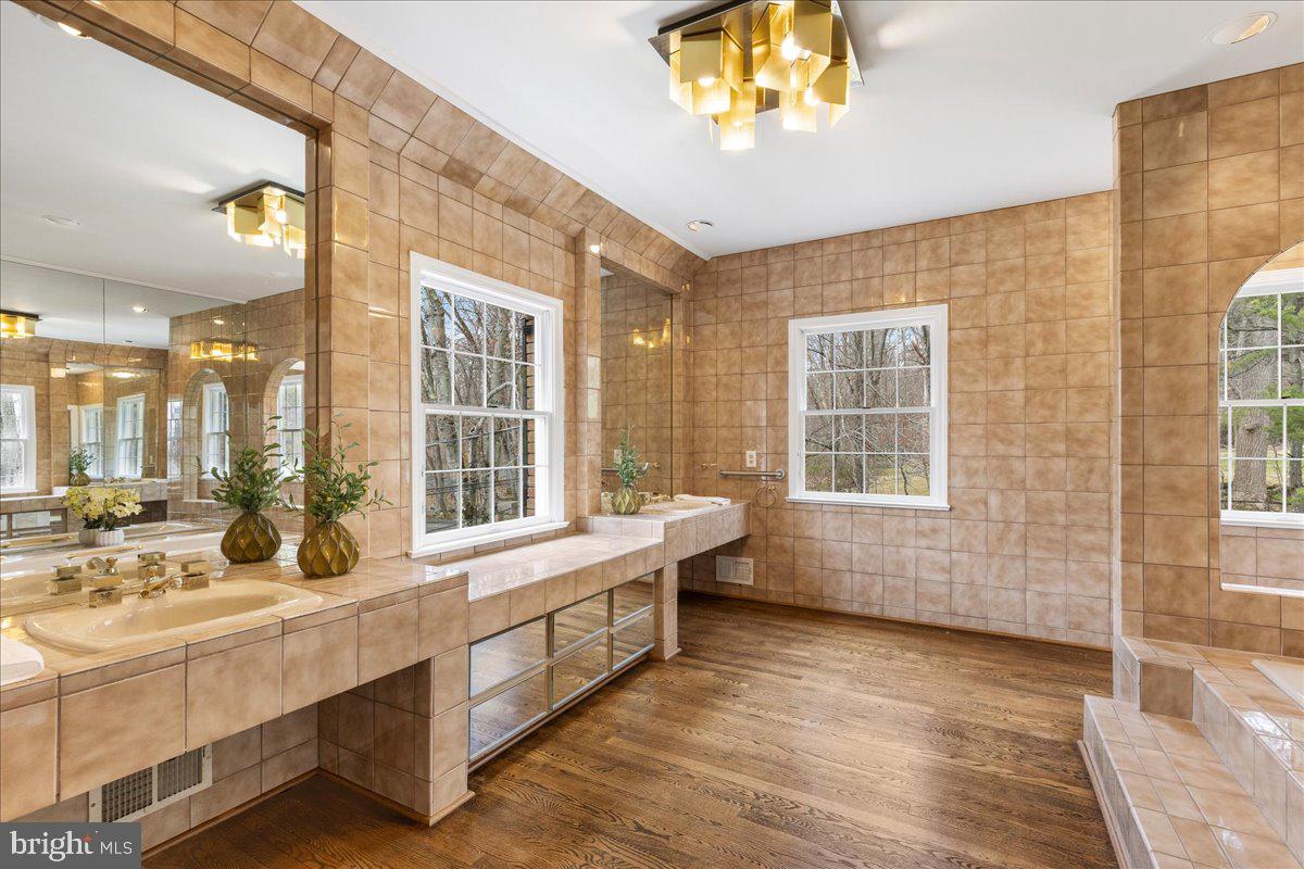 933 Great Road Princeton, NJ 08540 - Photo 32 of 50