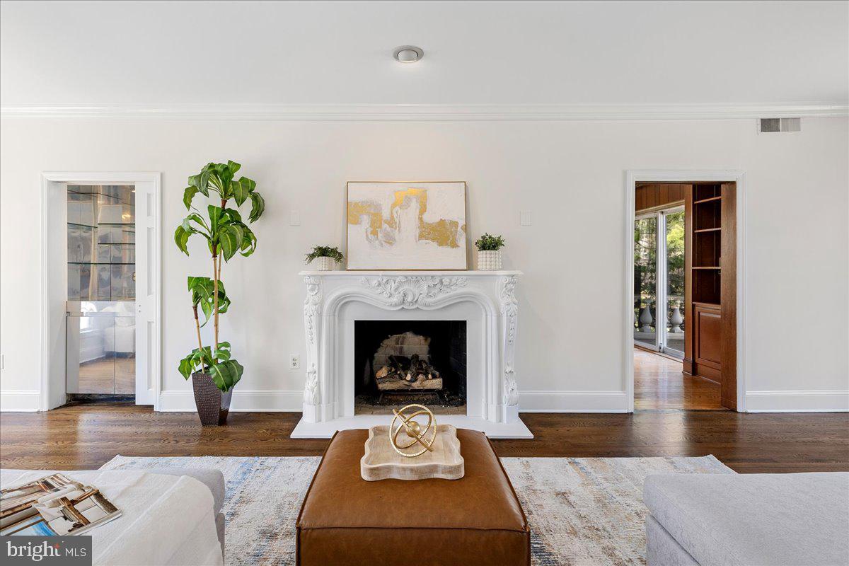 933 Great Road Princeton, NJ 08540 - Photo 5 of 50