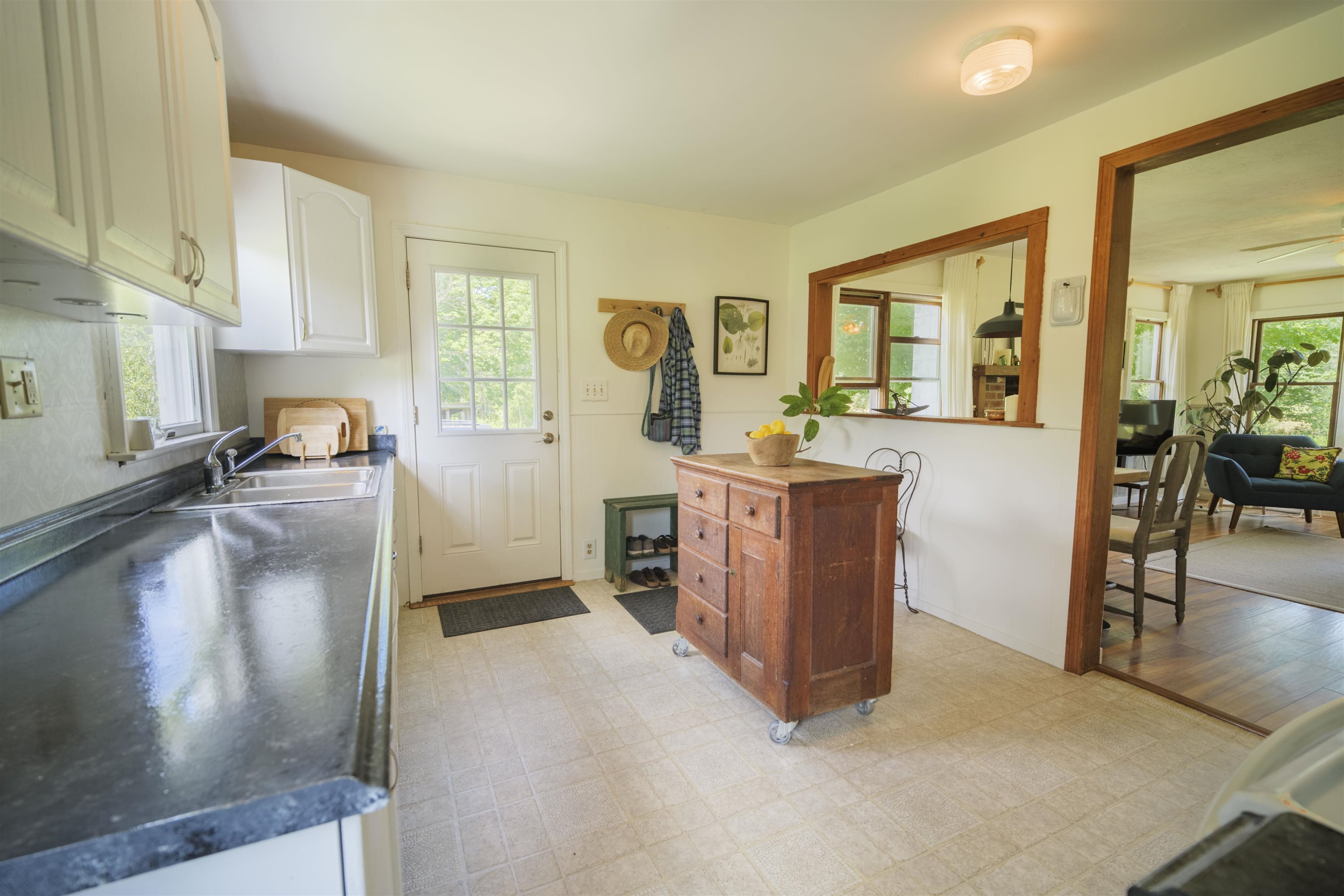 456 Vermont Rte 100 Wilmington, VT 05363 - Photo 5 of 24 Gallery Image 5