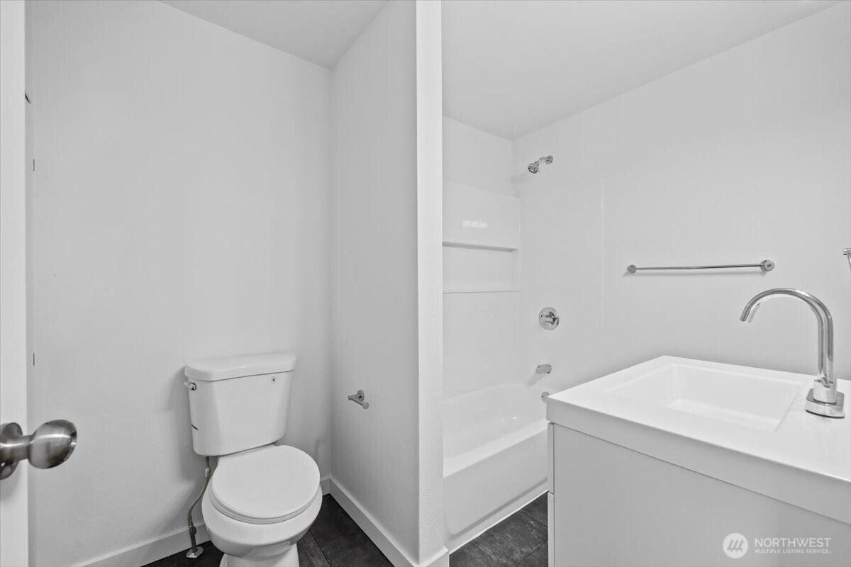 106 West Birch Avenue Ritzville, WA 99169 - Photo 9 of 15 a view of bathroom with a sink