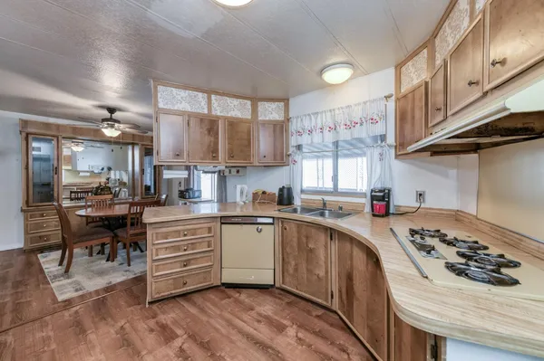 $113,500 | 2575 South Willow Avenue, Unit 137, Fresno, CA 93725