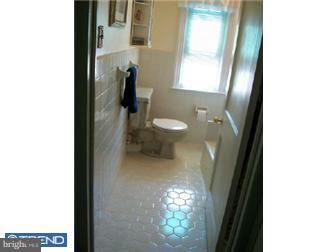 27 Woodbine Road Havertown, PA 19083 - Photo 11 of 12 Bathroom