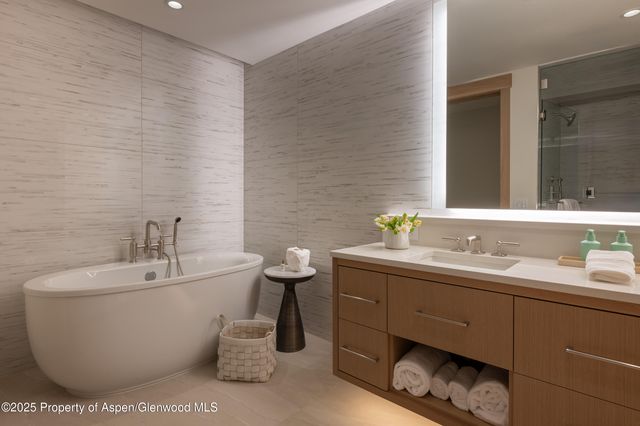 $15,150,000 | 130 Wood Road, Unit 651, Snowmass Village, CO 81615