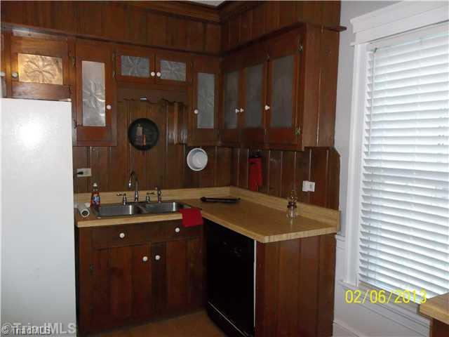 333 Mountain View Road King, NC 27021 - Photo 14 of 16 Kitchen.