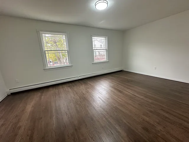 $750,000 | 25 East 34th Street, Bayonne, NJ 07002