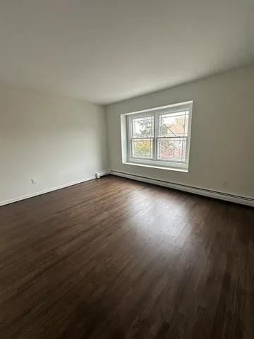 $750,000 | 25 East 34th Street, Bayonne, NJ 07002