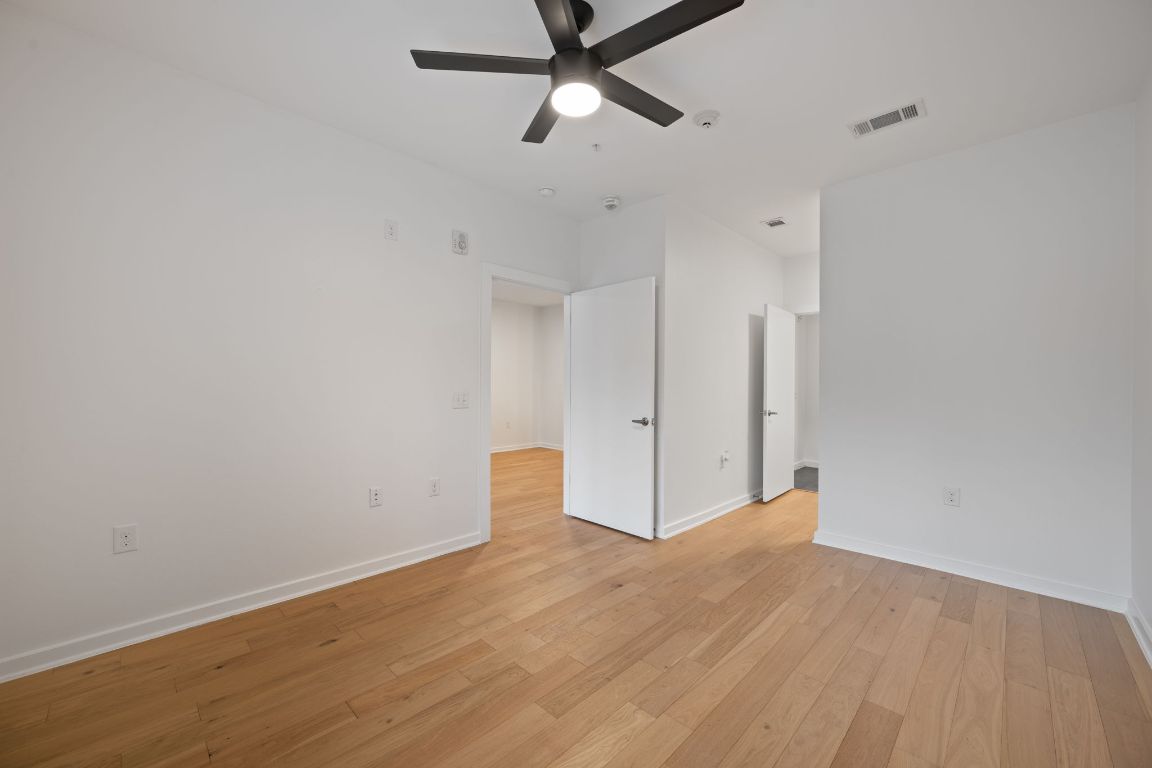 2505 Thornton Road, Unit 3103 Austin, TX 78704 - Photo 12 of 29 a view of an empty room