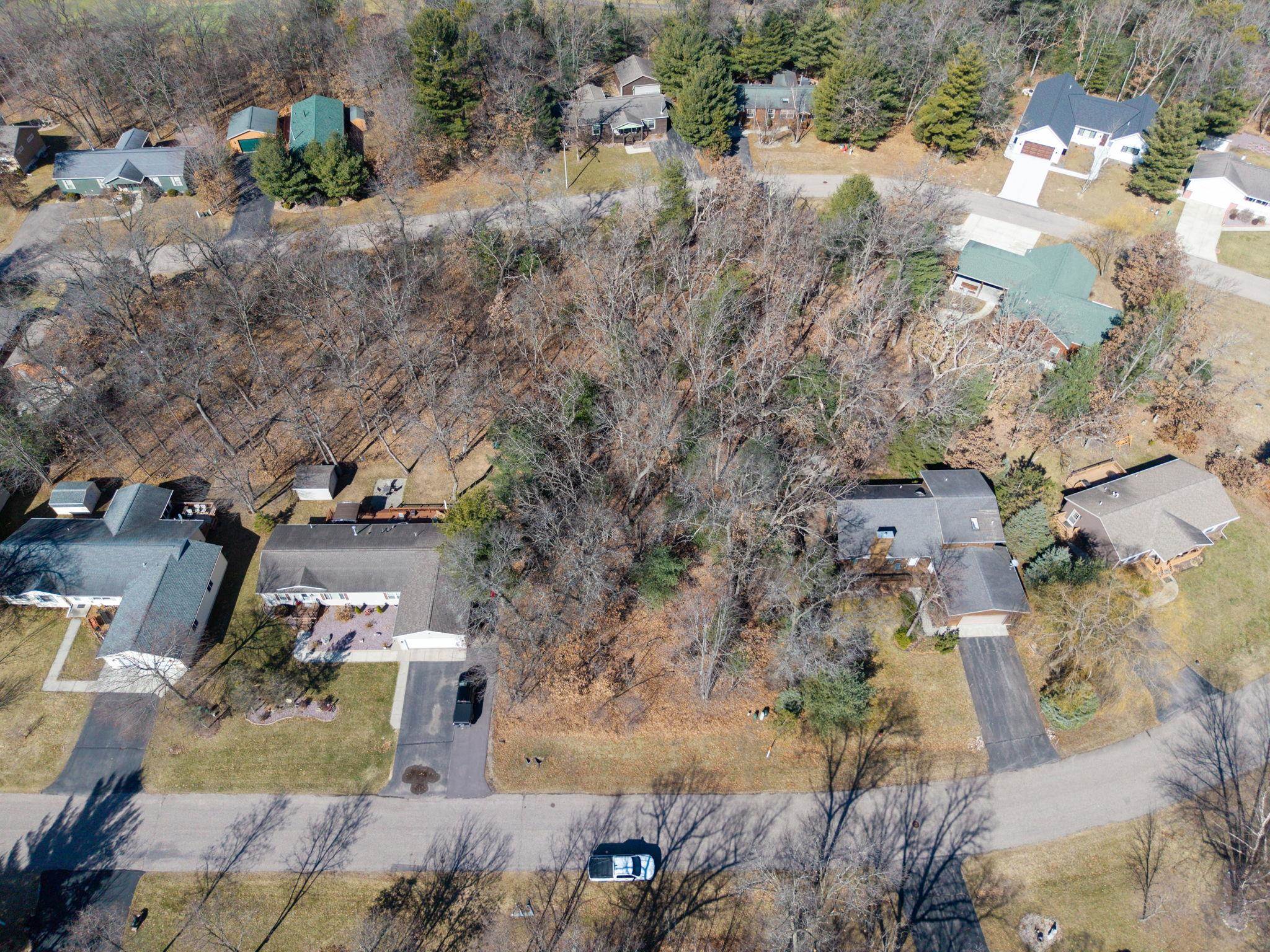 291 Berry Lane Wisconsin Dells, WI 53965 - Photo 3 of 41