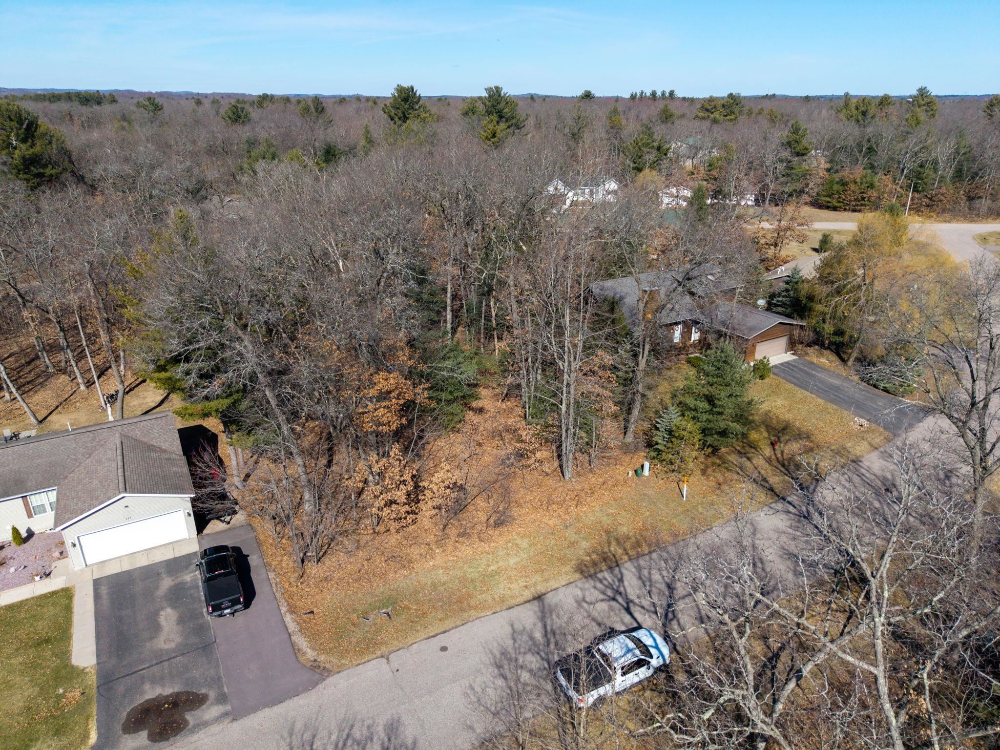 291 Berry Lane Wisconsin Dells, WI 53965 - Photo 8 of 41