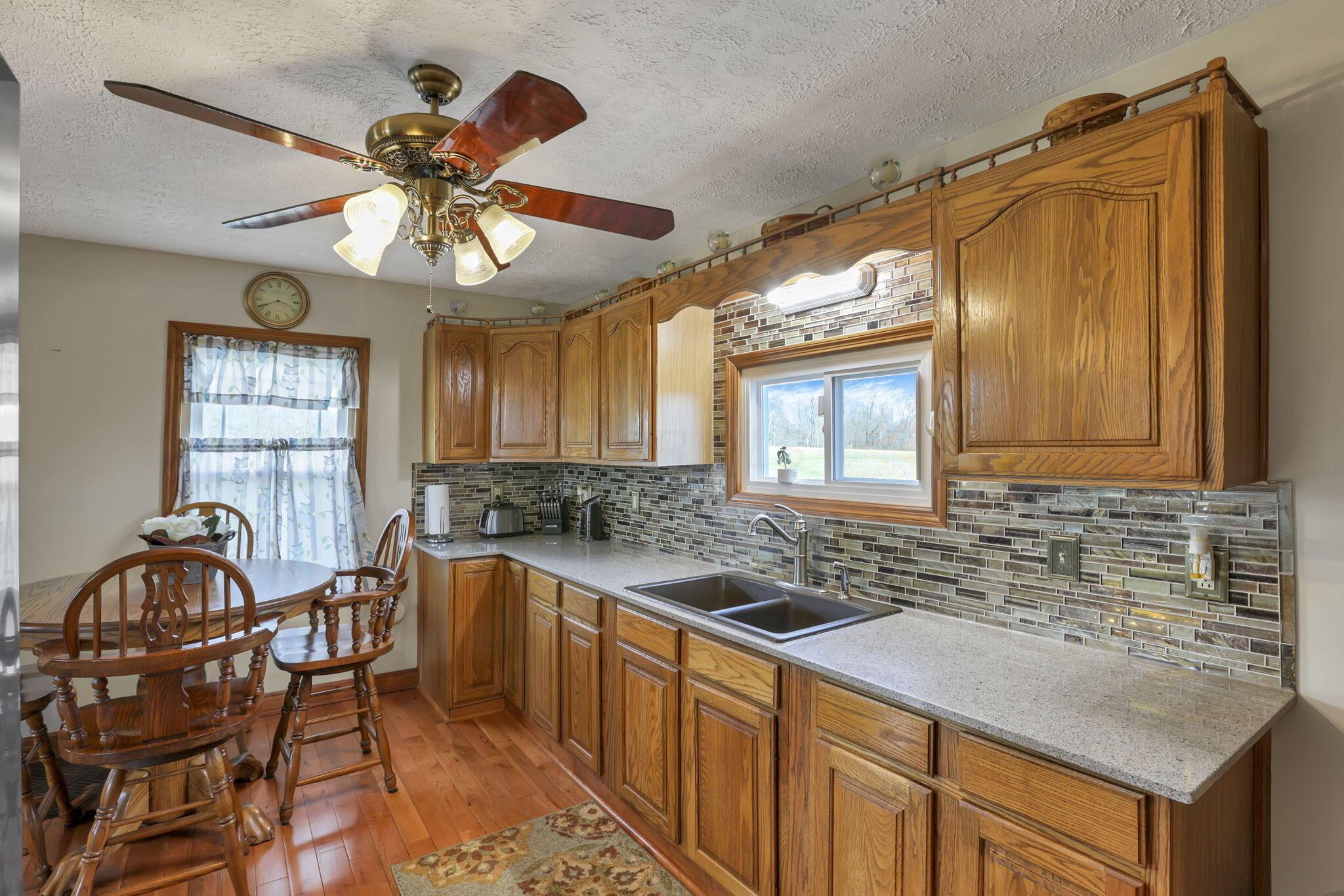 5502 Dutch Ridge Road Southeast New Straitsville, OH 43766 - Photo 22 of 80 21-web-or-mls-0V3A4190