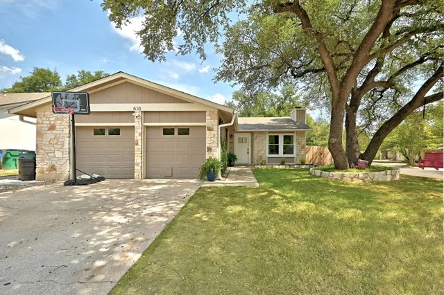 $329,900 | 610 Twin Oak Trail, Cedar Park, TX 78613