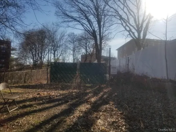 $125,000 | 23 St James Terrace, Yonkers, NY 10704