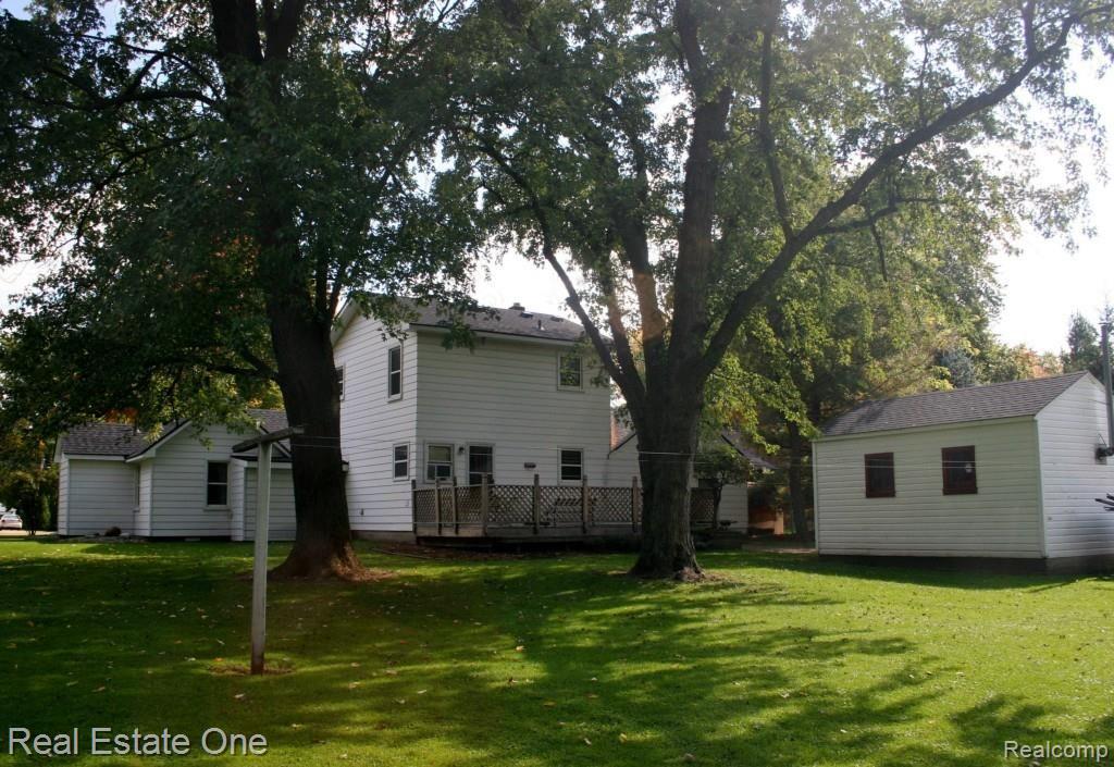 3192 Grant Road Rochester, MI 48309 - Photo 25 of 26 25 Back View.jpg
