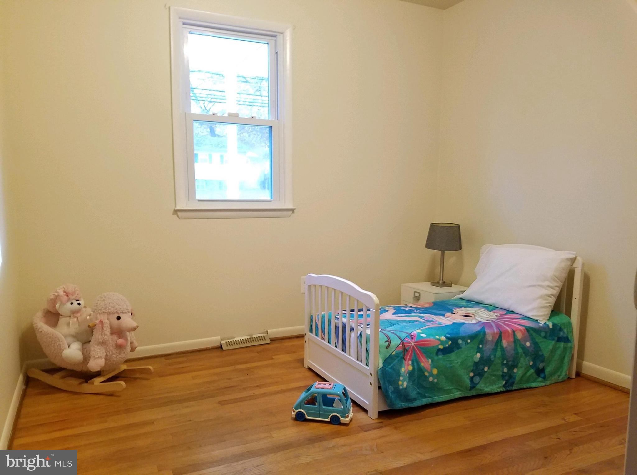 1628 Colony Road Pasadena, MD 21122 - Photo 11 of 29 Nice bedroom/office with hardwoods