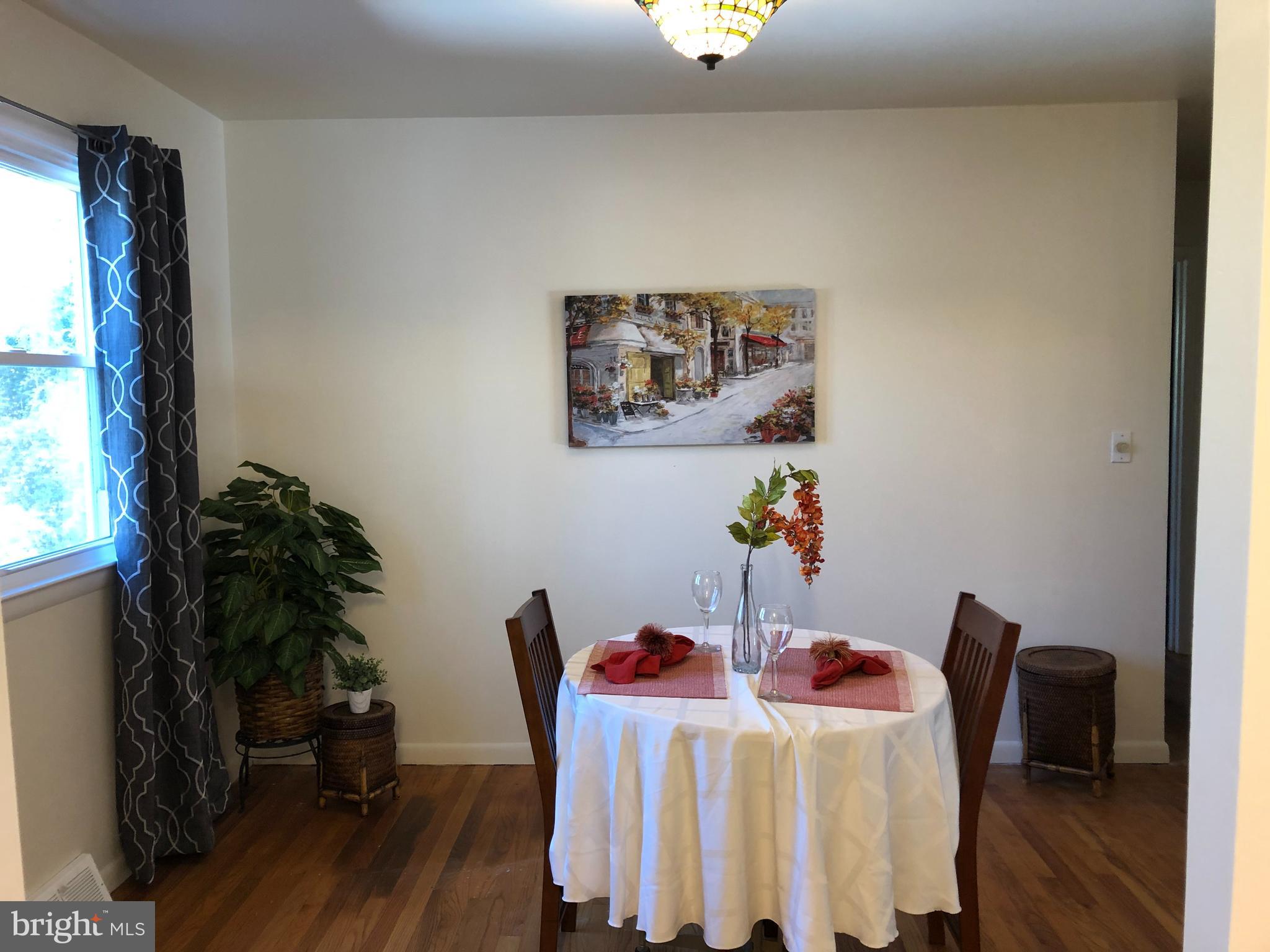 1628 Colony Road Pasadena, MD 21122 - Photo 5 of 29 Dining area with lots of natural light!