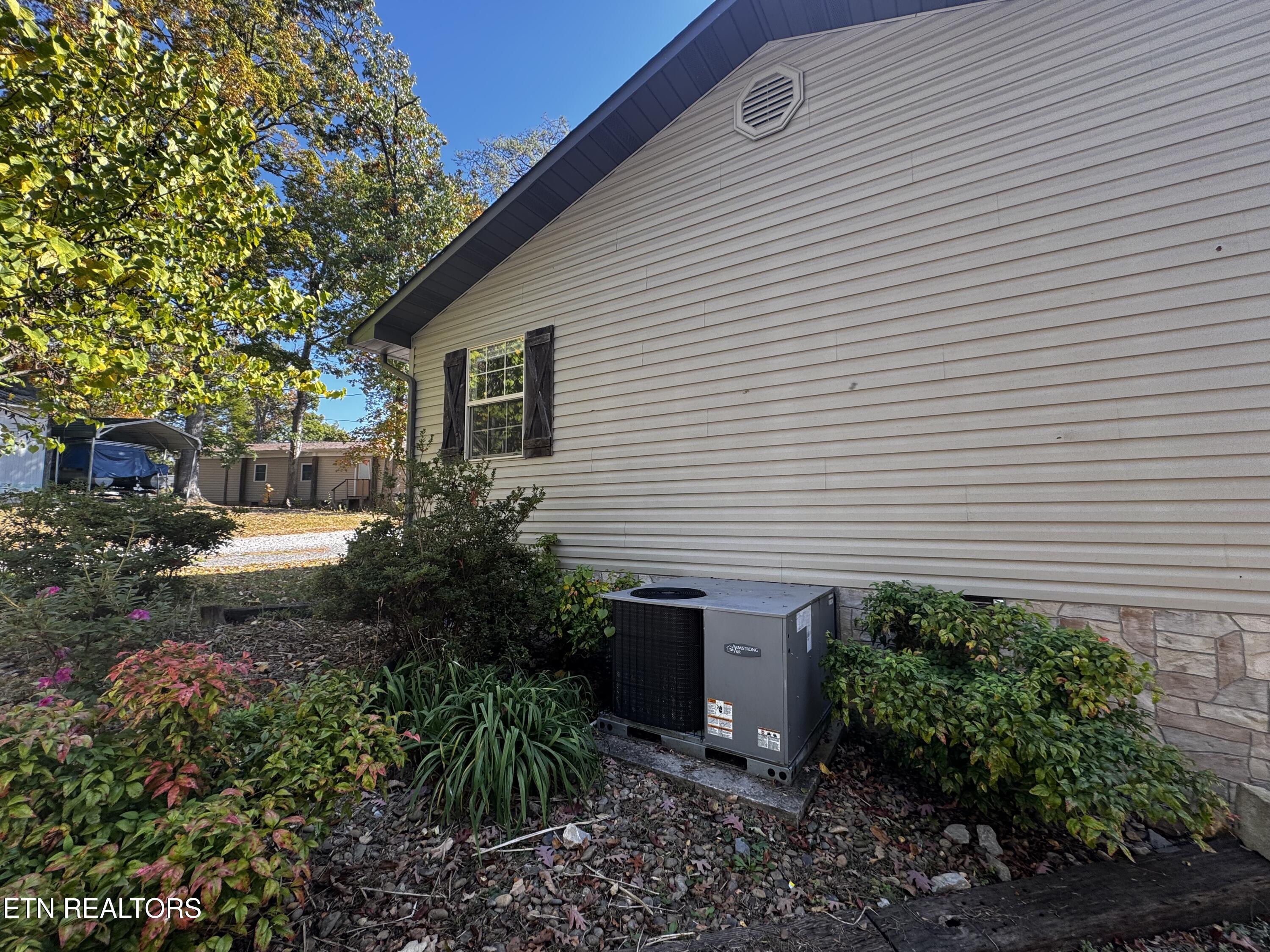 115 Bluegill Way Sevierville, TN 37876 - Photo 20 of 21 Bluegill Way side