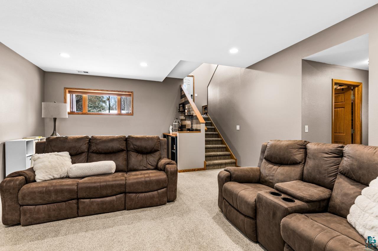 313 West Mulberry Street Duluth, MN 55811 - Photo 36 of 65