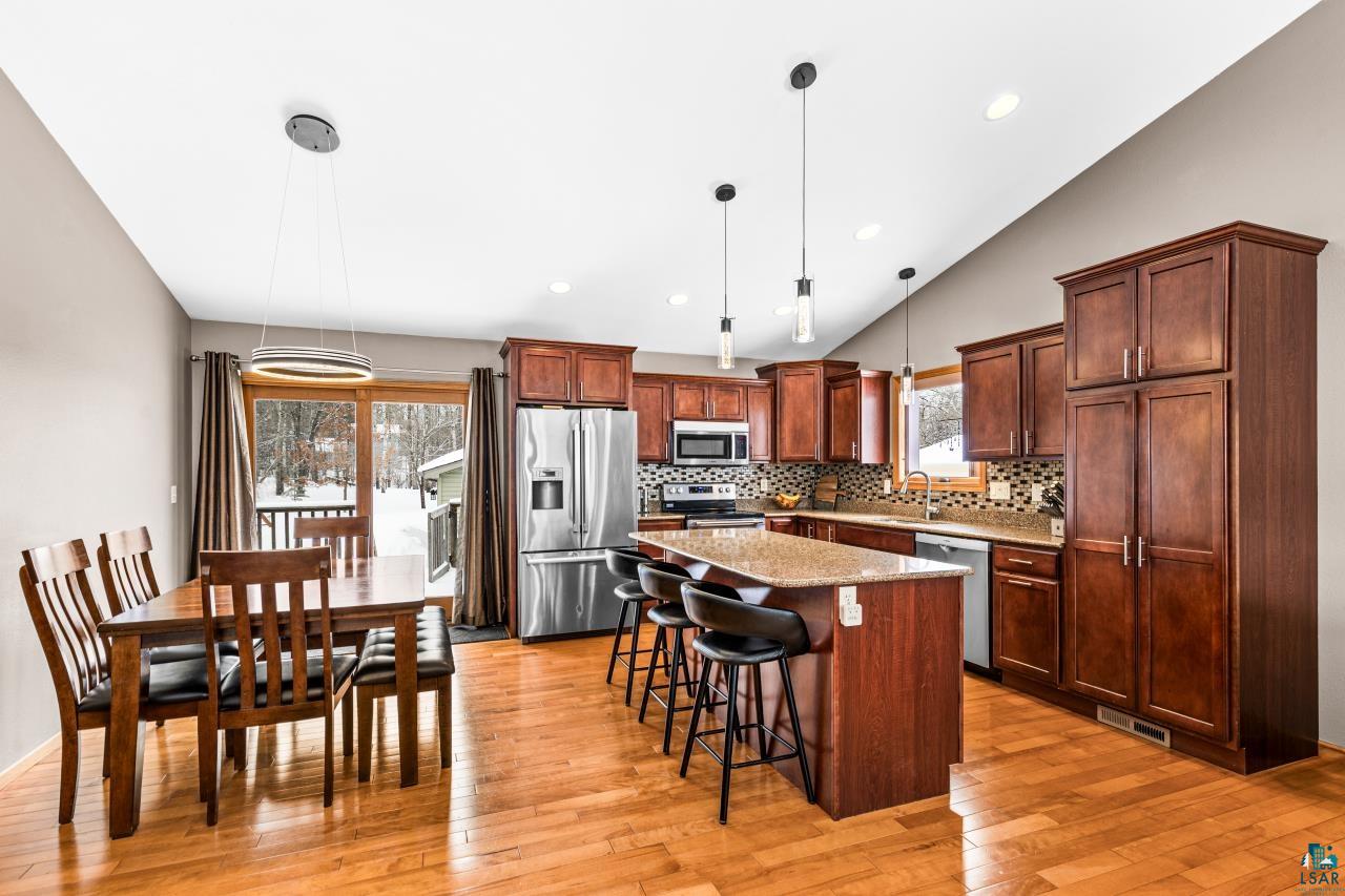 313 West Mulberry Street Duluth, MN 55811 - Photo 9 of 65
