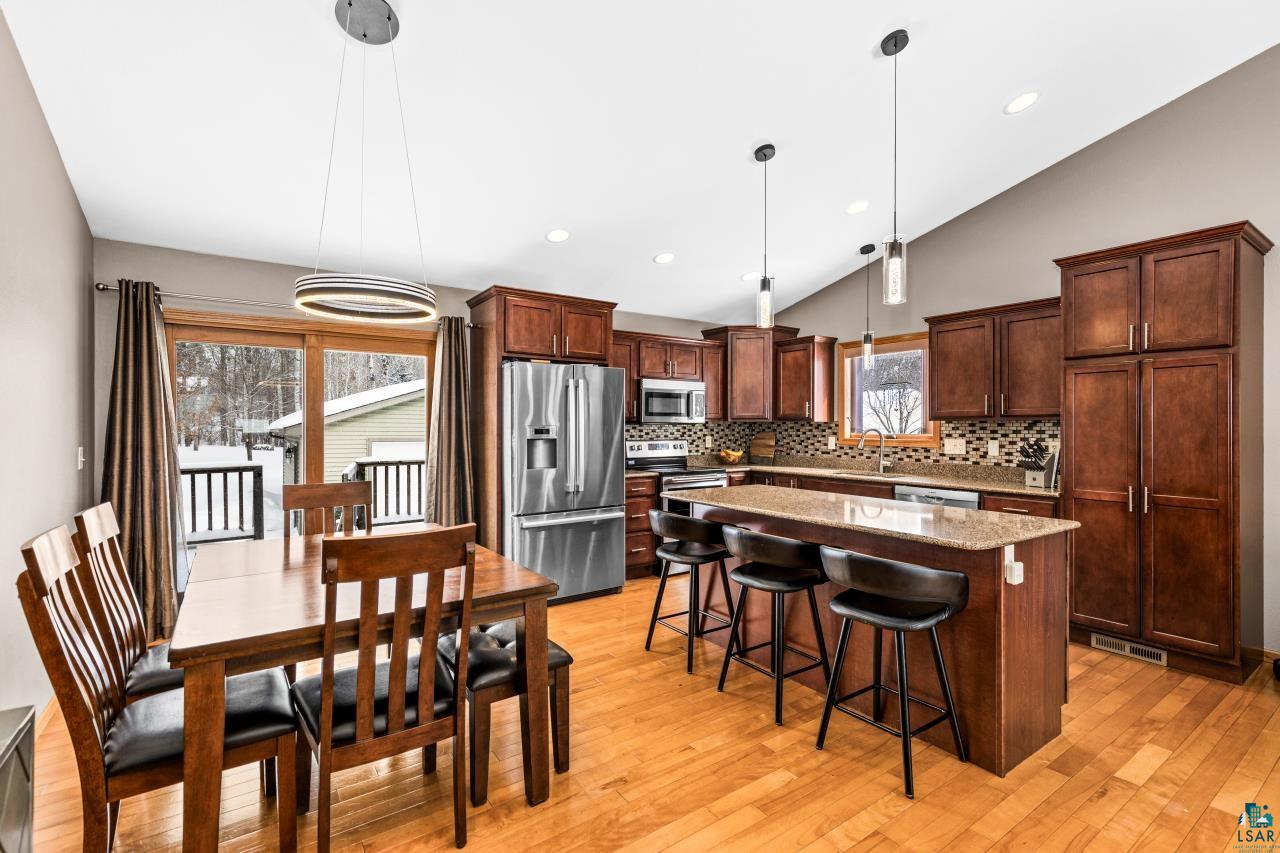 313 West Mulberry Street Duluth, MN 55811 - Photo 10 of 65