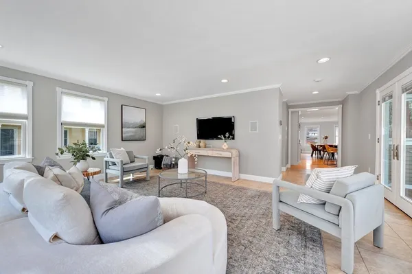 $1,499,000 | 2648 Massachusetts Avenue, Lexington, MA 02421