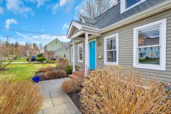 $1,499,000 | 2648 Massachusetts Avenue, Lexington, MA 02421