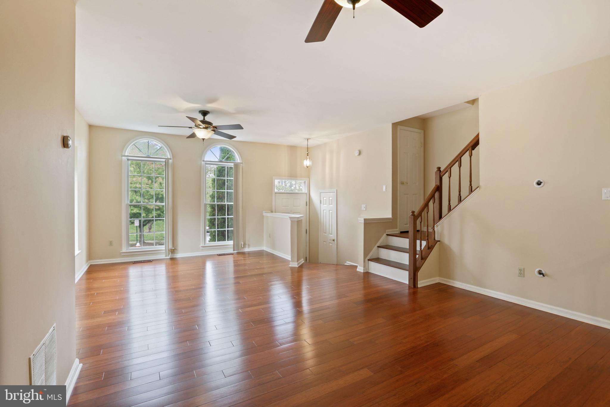 46907 Rabbitrun Terrace Sterling, VA 20164 - Photo 21 of 35 Gallery Image 21