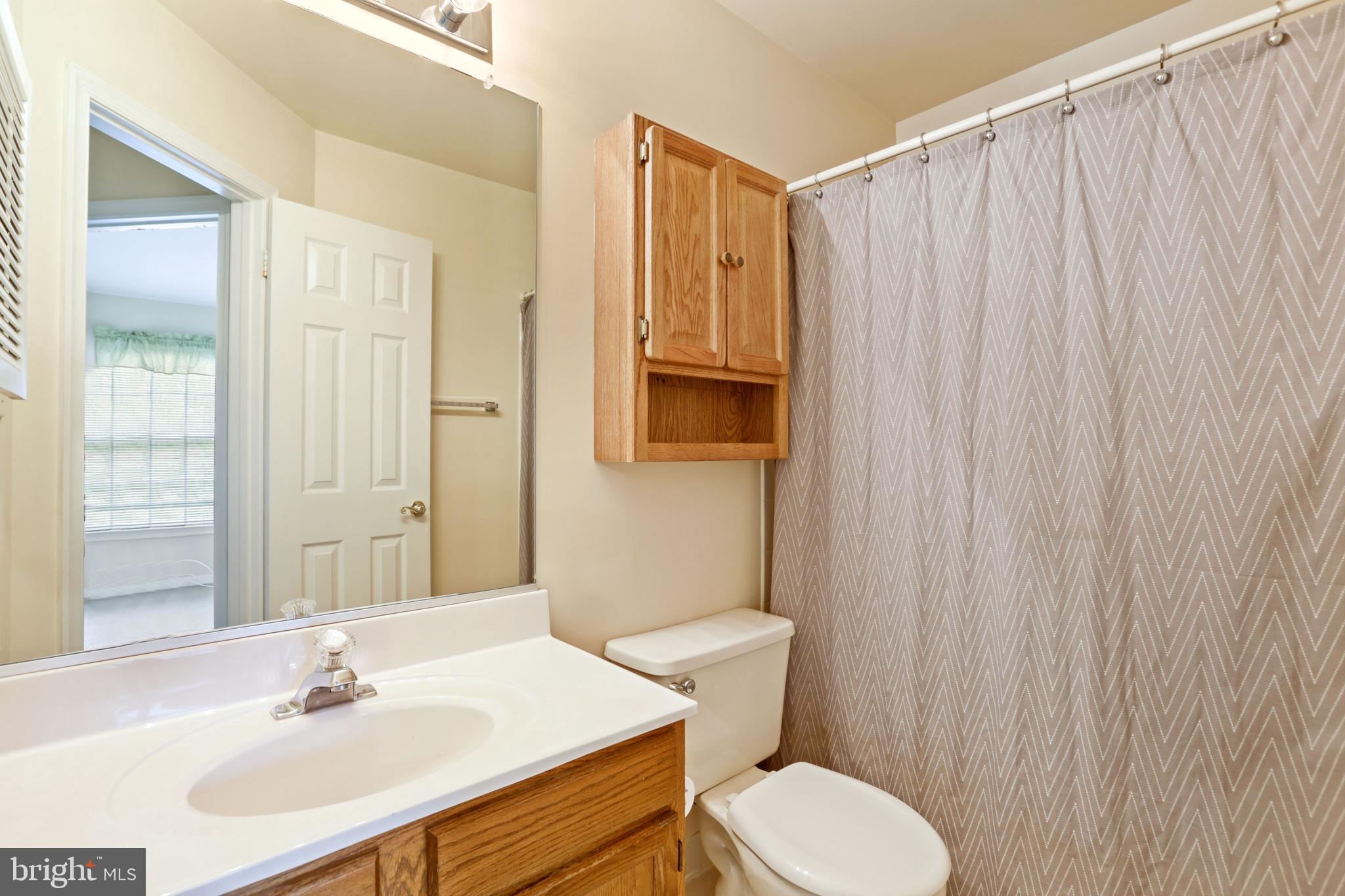 46907 Rabbitrun Terrace Sterling, VA 20164 - Photo 33 of 35 Gallery Image 33