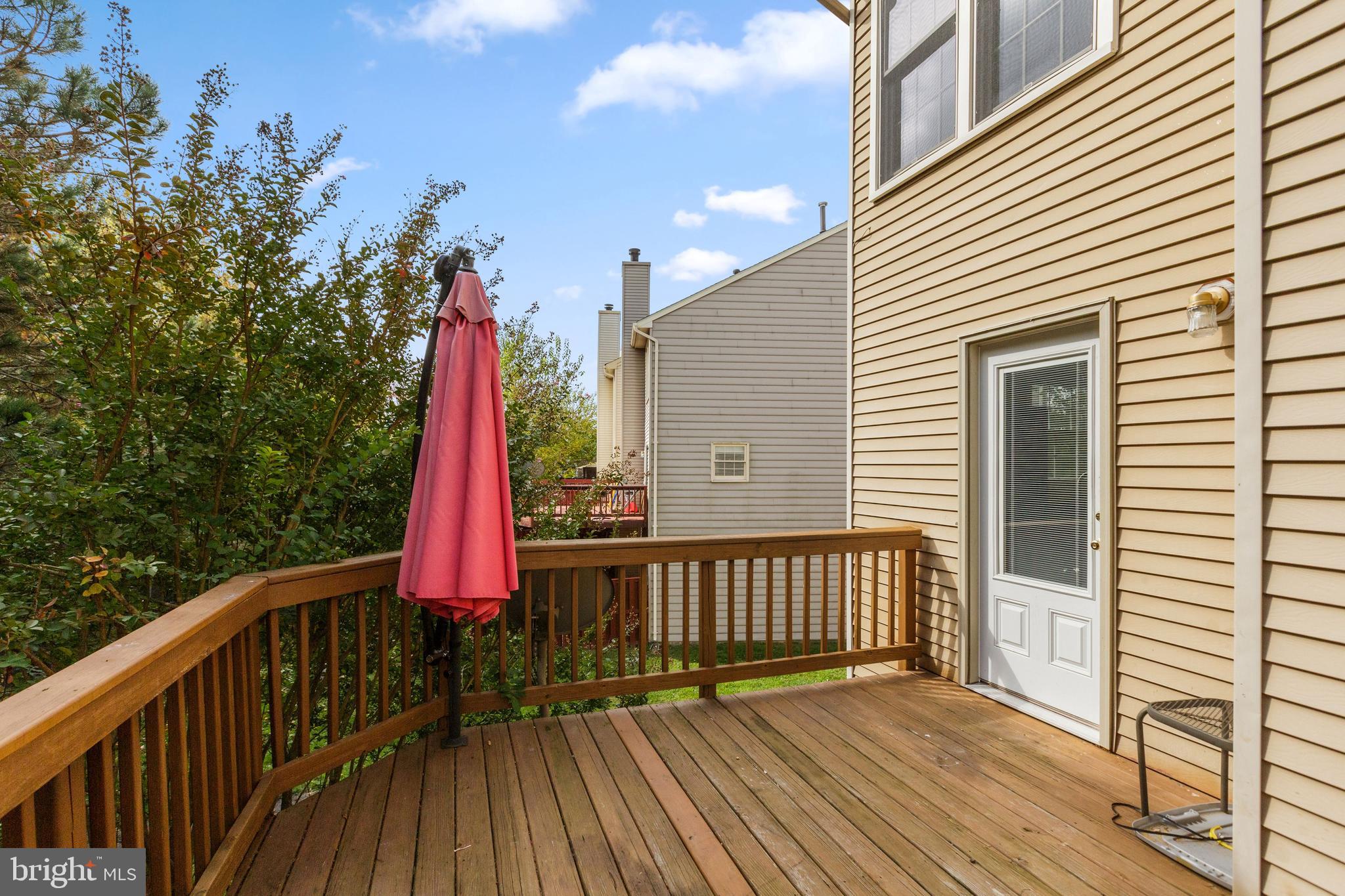 46907 Rabbitrun Terrace Sterling, VA 20164 - Photo 8 of 35 Gallery Image 8