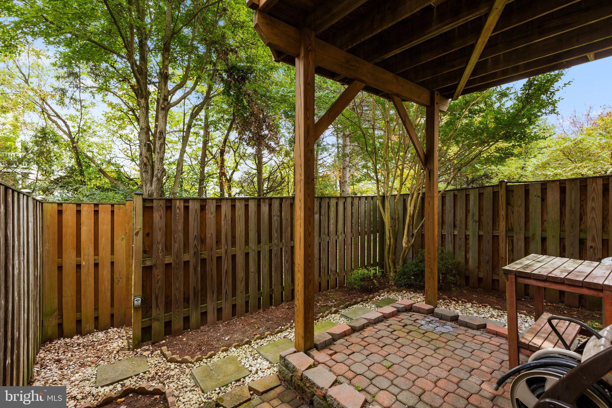 46907 Rabbitrun Terrace Sterling, VA 20164 - Photo 9 of 35 Gallery Image 9