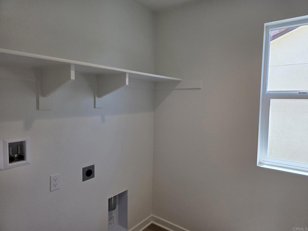 725 Kingbird Loop Oceanside, CA 92058 - Photo 36 of 47 Gallery Image 36
