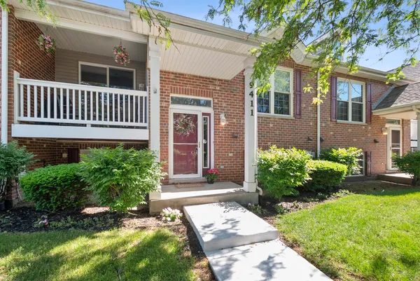$399,900 | 9411 Huber Court, Orland Park, IL 60467