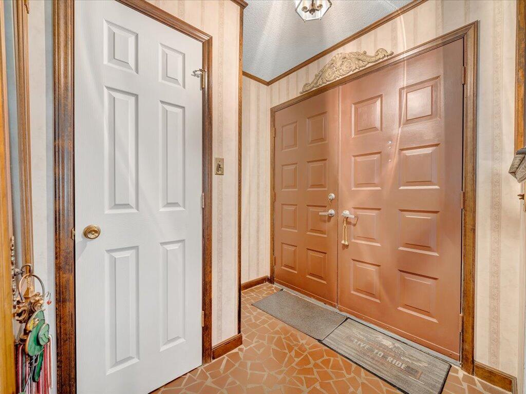 138 Carriage Court Ridgeway, VA 24148 - Photo 4 of 49 04-MIB04605