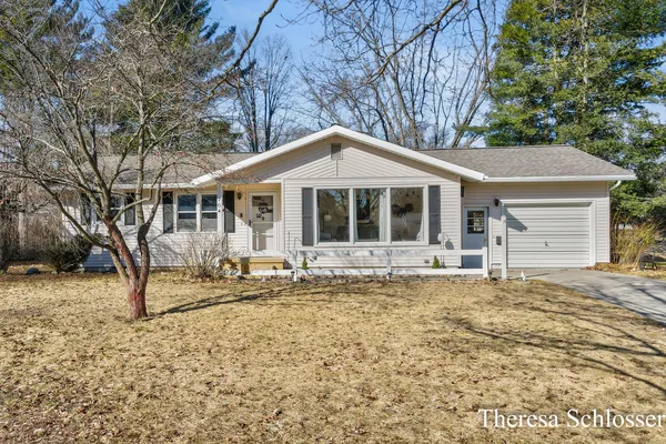 $251,900 | 704 Cherry Avenue, Big Rapids, MI 49307