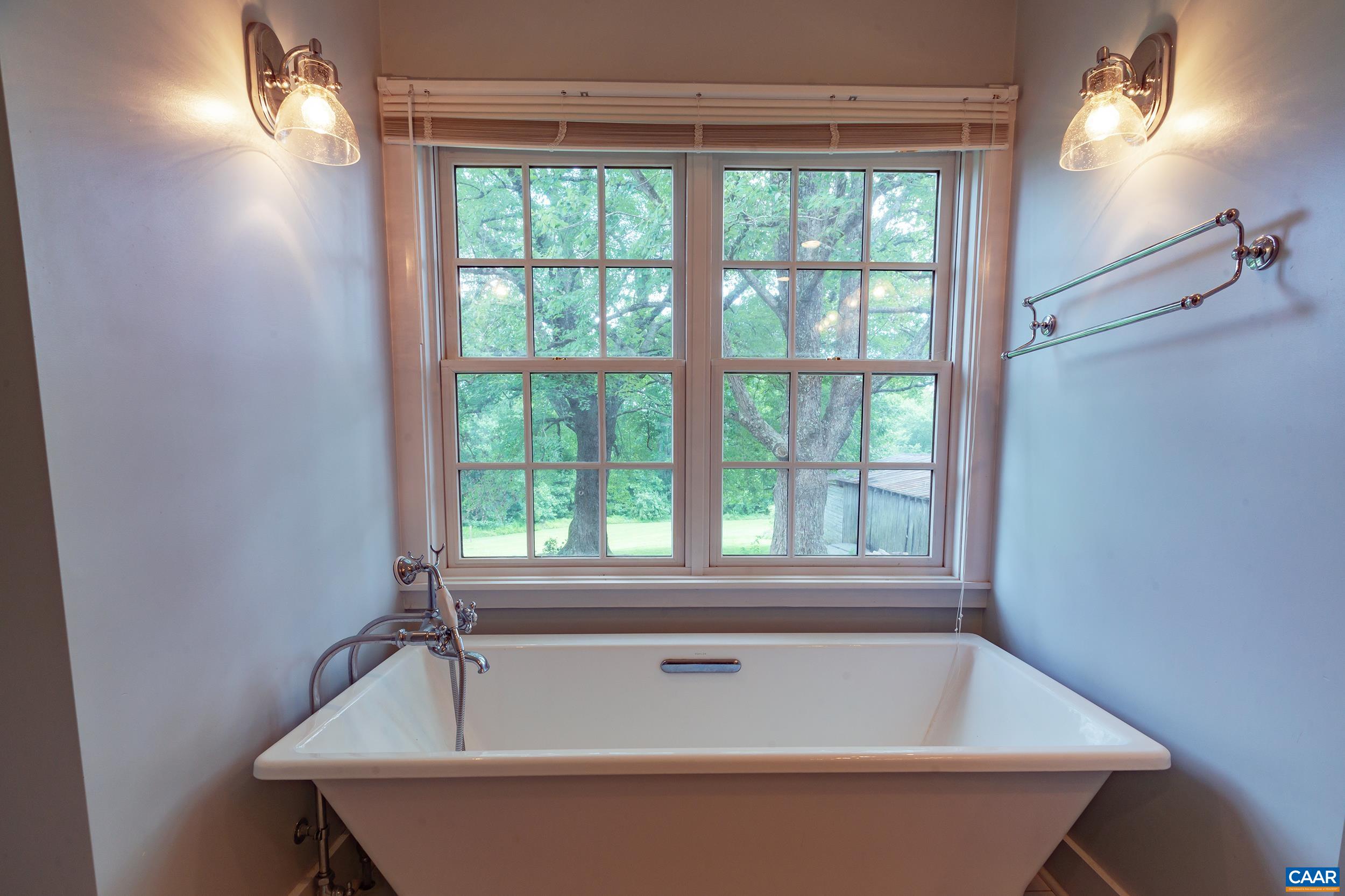 272 Perkins Road Kents Store, VA 23084 - Photo 25 of 75 Gallery Image 25