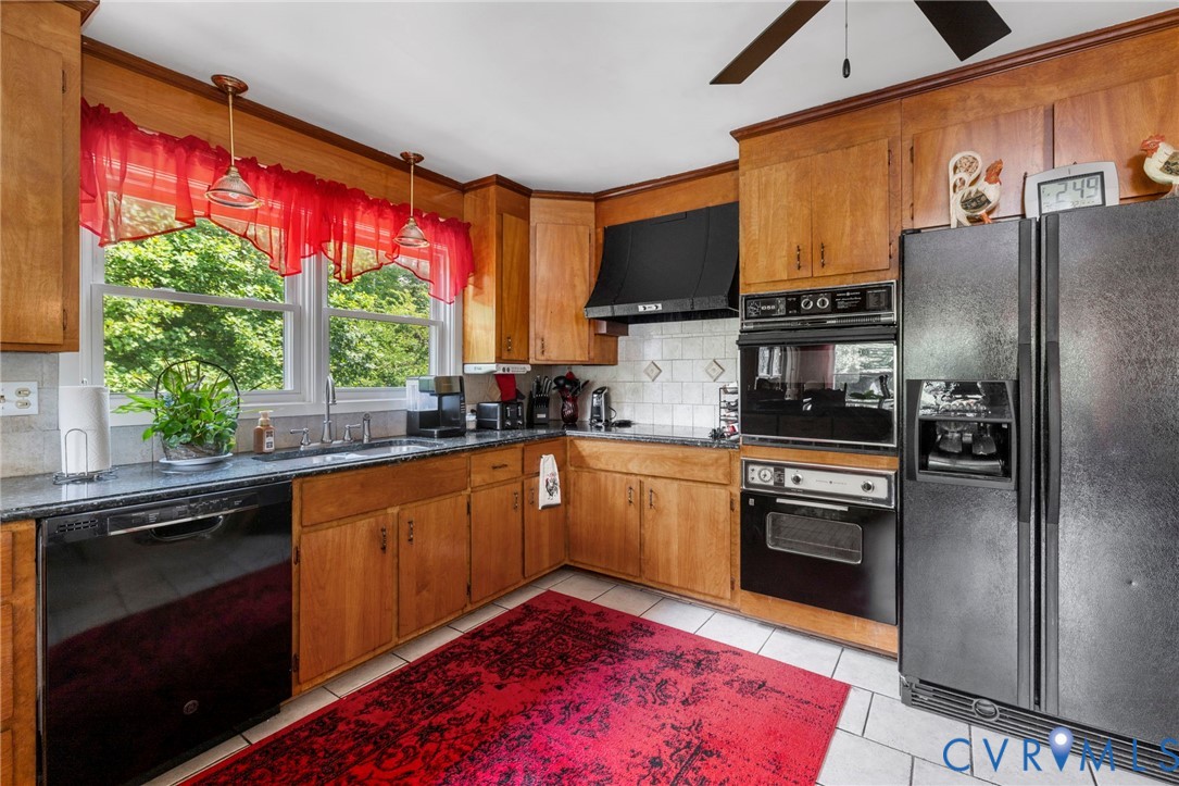 4512 Forrestal Road Chester, VA 23831 - Photo 10 of 47