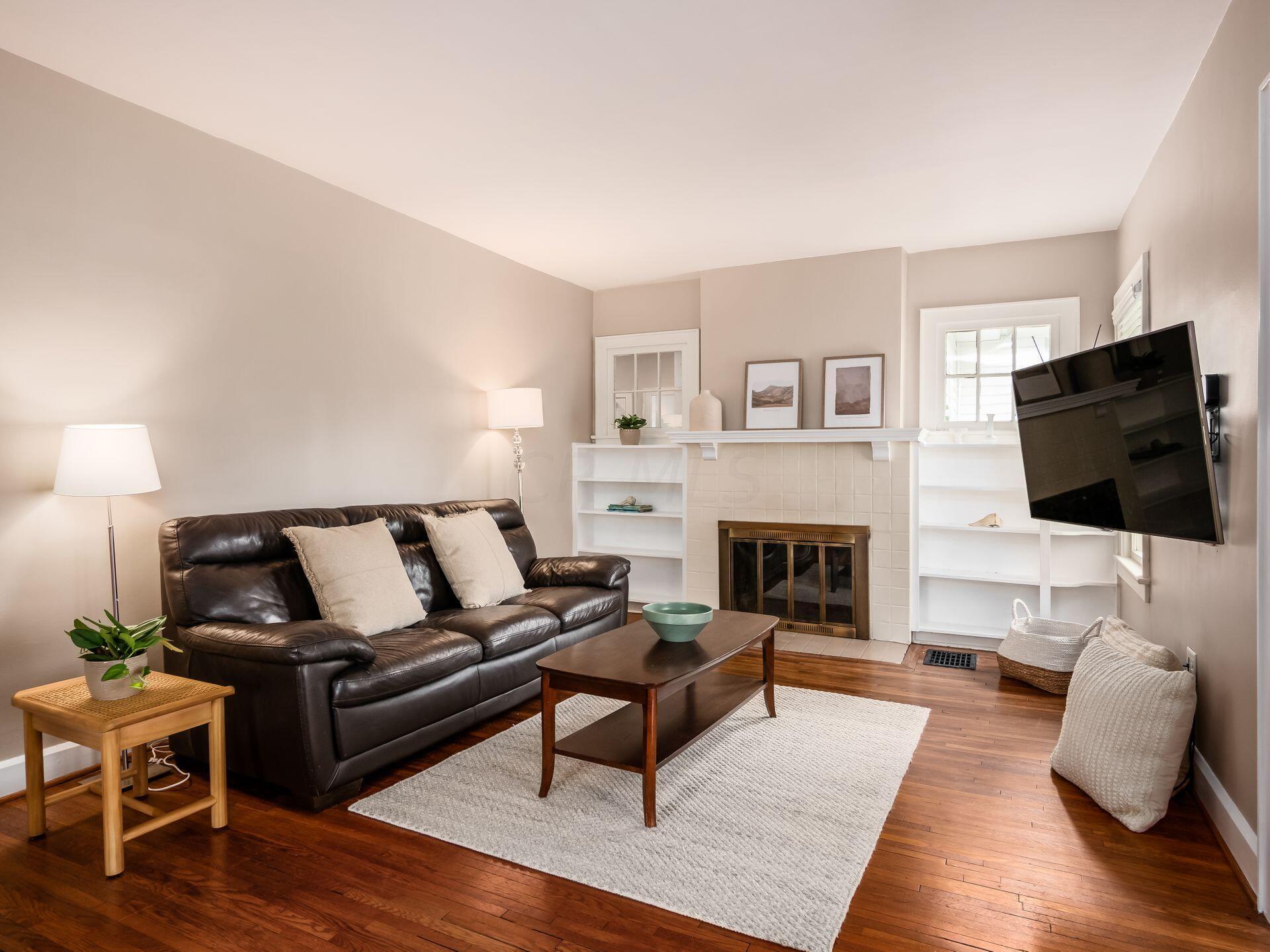 240 North Ardmore Road Bexley, OH 43209 - Photo 11 of 72 Living Room