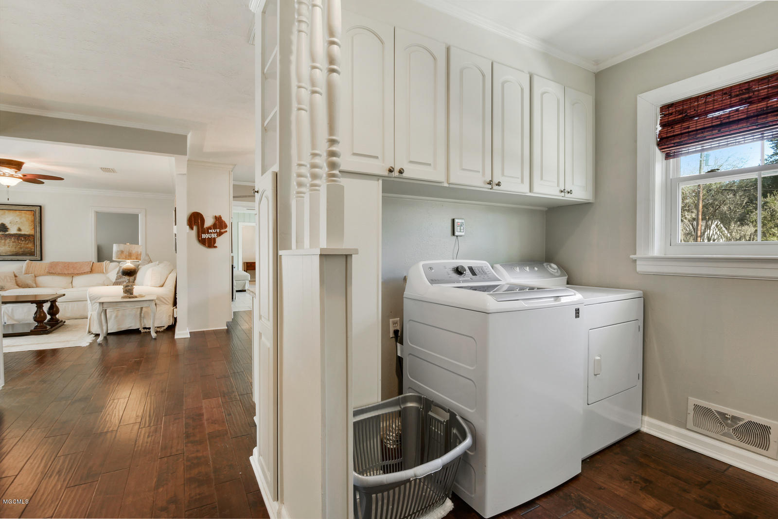 5307 Beardslee Street Moss Point, MS 39563 - Photo 21 of 27 7 laundry mp