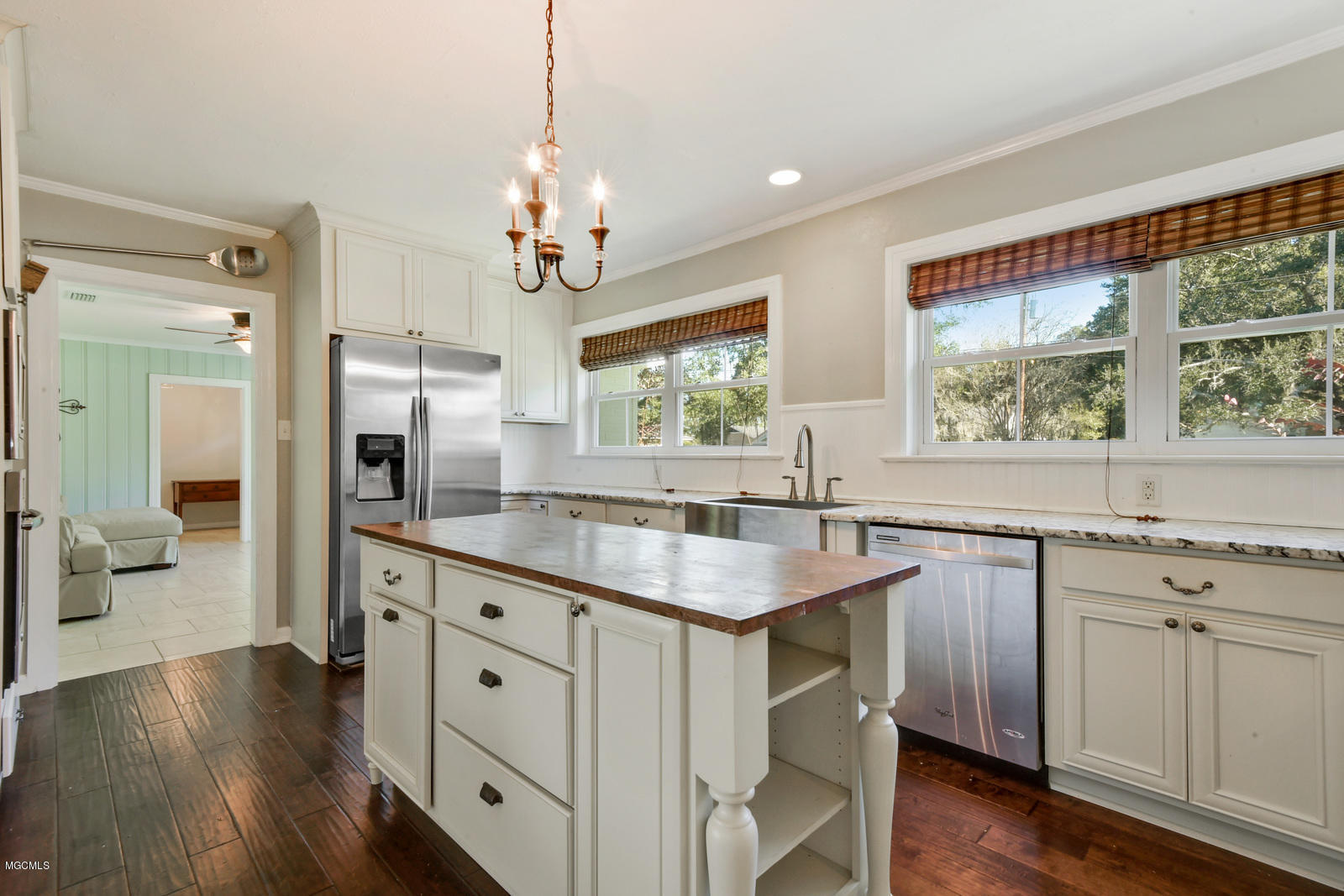5307 Beardslee Street Moss Point, MS 39563 - Photo 5 of 27 5 kitchen mp