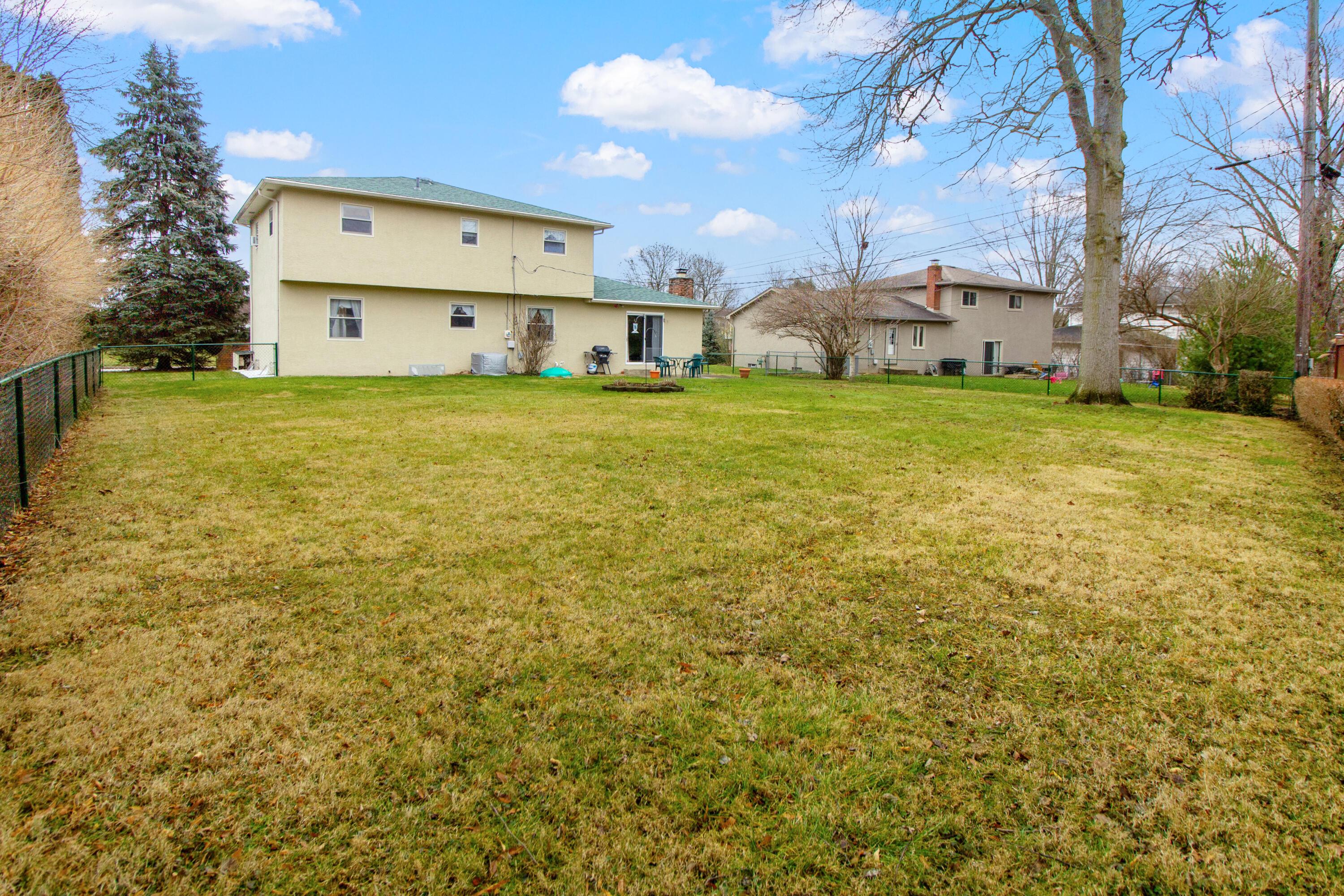 5575 Rockport Road Columbus, OH 43235 - Photo 23 of 28 5575 Rockport rd (25)