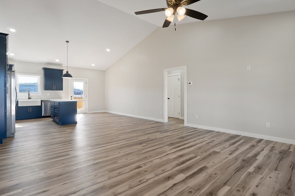 409 Harleys Ridge Road Sparta, TN 38583 - Photo 4 of 21 Gallery Image 4